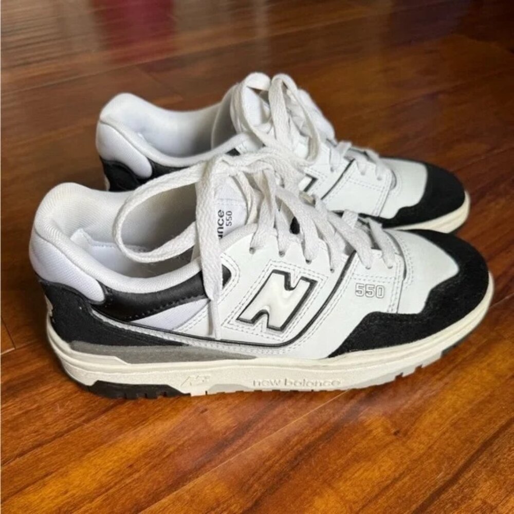 New Balance 550 - Size 6.5 W / Size 5 Boys